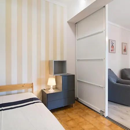 Luxurious Living - Da Rocha *